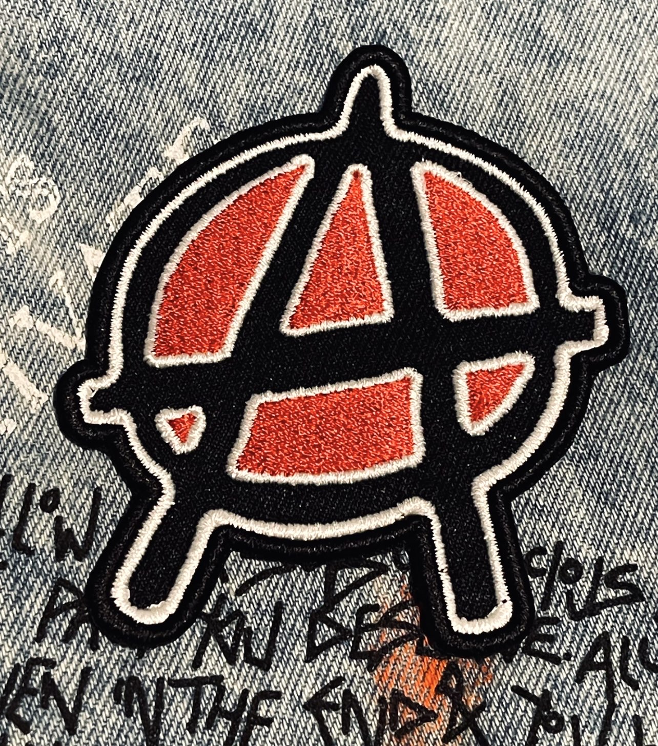 signal-2025-11-18-233658